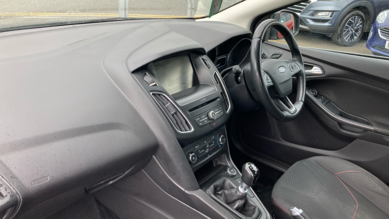 Ford Focus 1.0 EcoBoost 125 Zetec S 5dr Petrol Hatchback